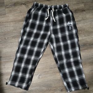 Capri style stussy pants great condition